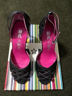 NAONA Black Leather‎ Stiletto Shoes